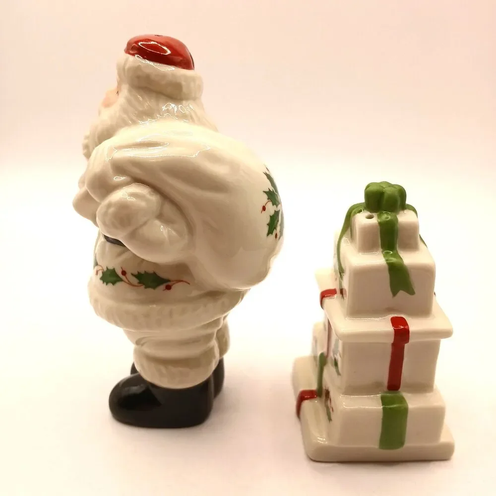 The Lenox Hosting the Holidays Bakeshop Santa Salt and Pepper Shakers New in Box